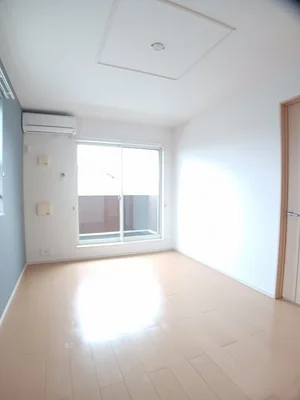 安来市のマンスリーマンション・ウィークリーマンション「リバーフィールド　わらび 201・洋室(No.1358187)」メイン画像