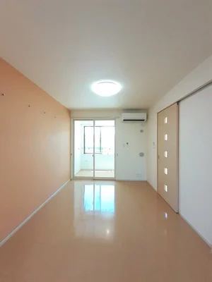 広島県のマンスリーマンション・ウィークリーマンション「レーヴ・アミティエ　弐番館 104・洋室(No.1358188)」メイン画像