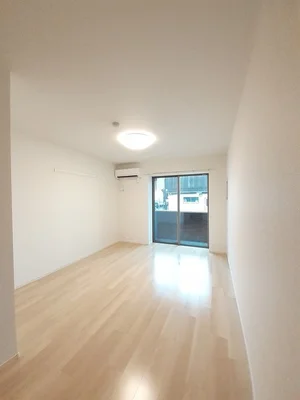 のマンスリーマンション・ウィークリーマンション「サラーム 105・洋室(No.1358197)」メイン画像