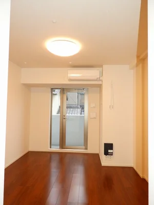 のマンスリーマンション・ウィークリーマンション「プラーサート　南観音 202・洋室(No.1358222)」メイン画像