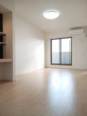 のマンスリーマンション・ウィークリーマンション「リュウオウ 202・洋室(No.1358256)」メイン画像