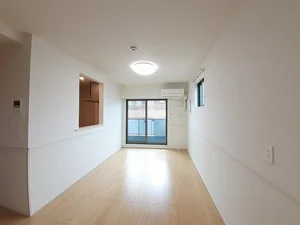 兵庫県の大東建託リーシング株式会社のマンスリーマンション・ウィークリーマンション「ラッフィナート　フィオーレ　Ⅱ 301・洋室(No.1358355)」メイン画像