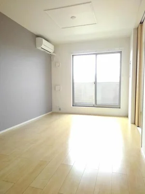 のマンスリーマンション・ウィークリーマンション「サン　ヒルズ 204・洋室(No.1358390)」メイン画像