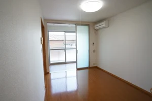 のマンスリーマンション・ウィークリーマンション「サニーヒルズ岡台Ⅱ 103・洋室(No.1358494)」メイン画像