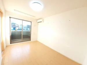 のマンスリーマンション・ウィークリーマンション「エムズ　サニーガーデンⅥ 102・洋室(No.1358523)」メイン画像