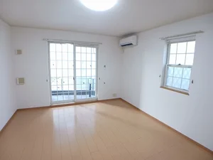 のマンスリーマンション・ウィークリーマンション「ミニヨンコリーヌ 102・洋室(No.1358587)」メイン画像