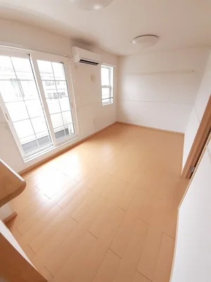 のマンスリーマンション・ウィークリーマンション「ラ・クゥー　Ａ 201・洋室(No.1358644)」メイン画像