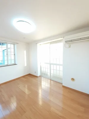 のマンスリーマンション・ウィークリーマンション「ロイヤル雑賀 101・洋室(No.1358764)」メイン画像