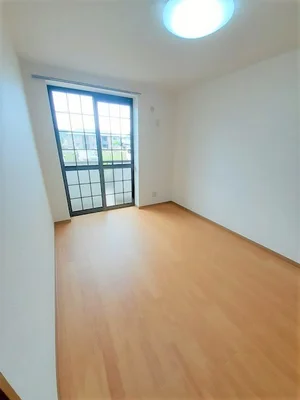 のマンスリーマンション・ウィークリーマンション「サンパティーク　Ｂ 102・洋室(No.1358811)」メイン画像