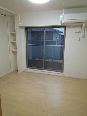 のマンスリーマンション・ウィークリーマンション「シャンゼリゼ 203・洋室(No.1358837)」メイン画像