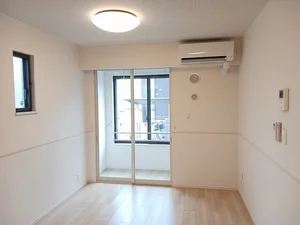 のマンスリーマンション・ウィークリーマンション「アルカディアⅢ 103・洋室(No.1358949)」メイン画像