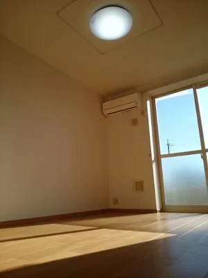 のマンスリーマンション・ウィークリーマンション「ビズ・コ－トＡ 103・洋室(No.1358998)」メイン画像