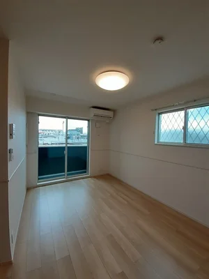 のマンスリーマンション・ウィークリーマンション「フェールシュバル 101・洋室(No.1359000)」メイン画像