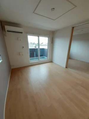 のマンスリーマンション・ウィークリーマンション「Ｙ　ＰＬＡＣＥ　Ⅲ 201・洋室(No.1359165)」メイン画像