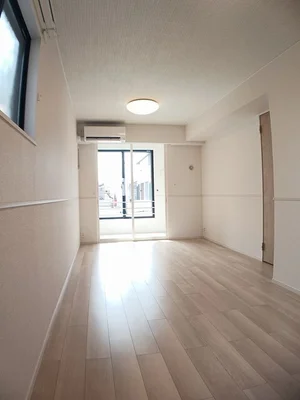 のマンスリーマンション・ウィークリーマンション「シャイン　Ａ 103・洋室(No.1359425)」メイン画像