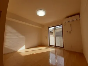 のマンスリーマンション・ウィークリーマンション「ユーアンドミーレジデンス 103・洋室(No.1359505)」メイン画像