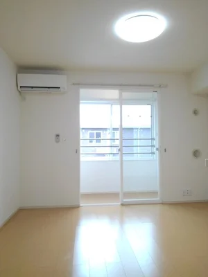 のマンスリーマンション・ウィークリーマンション「アッシュ８　Ａ 203・洋室(No.1359621)」メイン画像