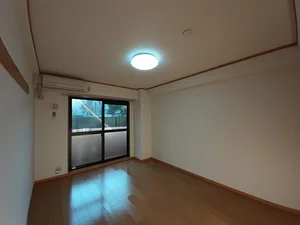 種智院大学周辺のマンスリーマンション・ウィークリーマンション「グランツェントＢ 103・洋室(No.1359711)」メイン画像