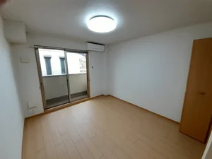 のマンスリーマンション・ウィークリーマンション「クリザンテーム　山本Ⅱ 204・洋室(No.1359714)」メイン画像