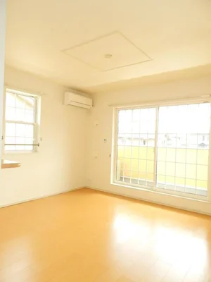 のマンスリーマンション・ウィークリーマンション「ウエストヒルズⅡ 202・洋室(No.1359855)」メイン画像