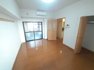 のマンスリーマンション・ウィークリーマンション「フリーデンＳＴ 401・洋室(No.1359882)」メイン画像