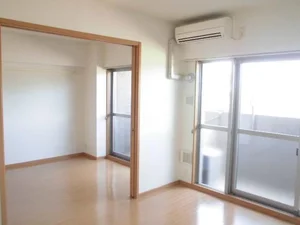 のマンスリーマンション・ウィークリーマンション「マンション　グランデ　カナバ 101・洋室(No.1360029)」メイン画像