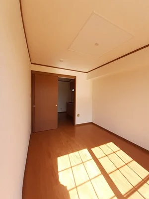 のマンスリーマンション・ウィークリーマンション「ソレイユＢ 102・洋室(No.1360061)」メイン画像