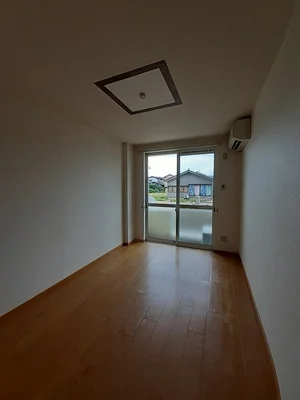 のマンスリーマンション・ウィークリーマンション「ソレイユルヴァンＡ 102・洋室(No.1360062)」メイン画像