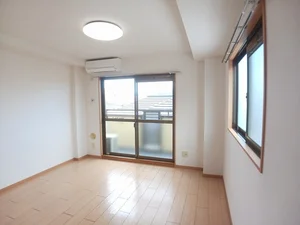 武庫川女子大学短期大学部周辺のマンスリーマンション・ウィークリーマンション「カルム六番町 303・洋室(No.1360112)」メイン画像