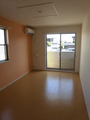 のマンスリーマンション・ウィークリーマンション「ファミール　Ⅲ 102・洋室(No.1360158)」メイン画像