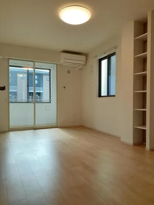 のマンスリーマンション・ウィークリーマンション「ベル　ルミエール　南Ⅰ 102・洋室(No.1360176)」メイン画像