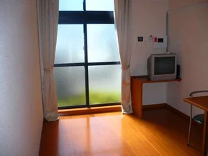 のマンスリーマンション・ウィークリーマンション「レオパレスシャルマン 104(No.1360353)」メイン画像