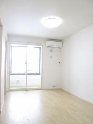 山形県の大東建託リーシング株式会社のマンスリーマンション・ウィークリーマンション「アマーレ　スパーツィオ　Ⅱ 102・洋室(No.1360506)」メイン画像