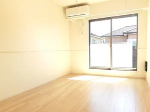 のマンスリーマンション・ウィークリーマンション「ラフィーネⅠ 202・洋室(No.1360526)」メイン画像