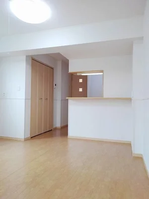 のマンスリーマンション・ウィークリーマンション「ブリリアント　Ｍ 102・洋室(No.1360547)」メイン画像