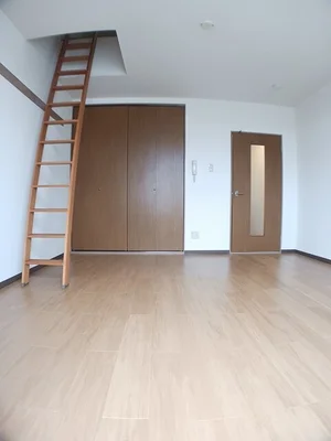 のマンスリーマンション・ウィークリーマンション「ウィングコート　ベイロード２ 203・洋室(No.1360569)」メイン画像