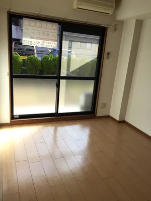 のマンスリーマンション・ウィークリーマンション「メゾンソレアードⅡ 102・洋室(No.1360601)」メイン画像