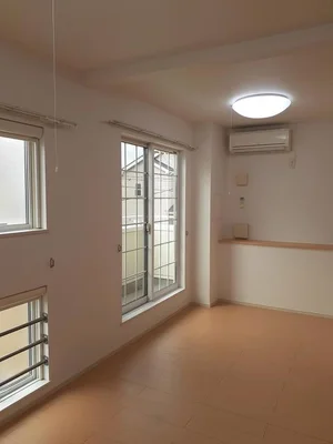 のマンスリーマンション・ウィークリーマンション「サウス　ウェルズⅢ 201・洋室(No.1360631)」メイン画像