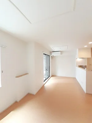 のマンスリーマンション・ウィークリーマンション「フラワー・レイ 103・洋室(No.1360633)」メイン画像