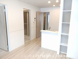 のマンスリーマンション・ウィークリーマンション「グレイス　カーサ 101・洋室(No.1360639)」メイン画像