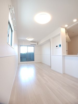 のマンスリーマンション・ウィークリーマンション「ジラソーレ西庄Ⅰ 202・洋室(No.1360692)」メイン画像