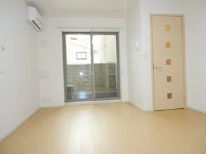 広島県のマンスリーマンション・ウィークリーマンション「ヴィラ　ジャローネ 102・洋室(No.1360744)」メイン画像