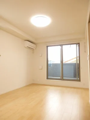 のマンスリーマンション・ウィークリーマンション「クオーレ　コイン通り 201・洋室(No.1360759)」メイン画像