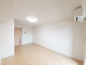 のマンスリーマンション・ウィークリーマンション「ラインハイム横代 202・洋室(No.1360913)」メイン画像