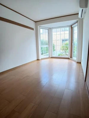 のマンスリーマンション・ウィークリーマンション「ＷｉｎｄｓＫｅａ－Ｌａｎｉ　Ｂ 102・洋室(No.1361037)」メイン画像