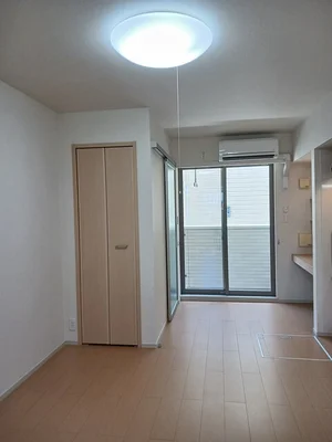 のマンスリーマンション・ウィークリーマンション「ルミナス名東　Ⅰ 106・洋室(No.1361057)」メイン画像