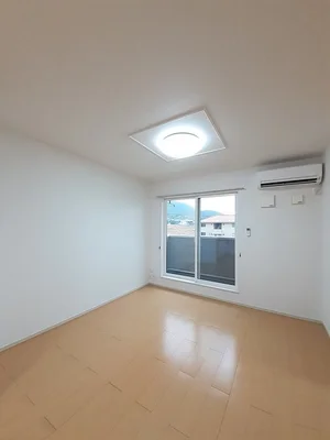 のマンスリーマンション・ウィークリーマンション「アルコバレーノⅠ 202・洋室(No.1361081)」メイン画像