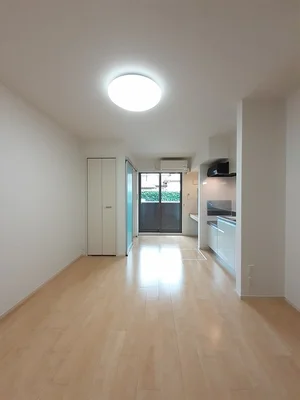 のマンスリーマンション・ウィークリーマンション「アーバンステージⅡ 102・洋室(No.1361310)」メイン画像