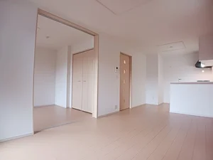 のマンスリーマンション・ウィークリーマンション「ラリュールＢ 204・洋室(No.1361337)」メイン画像