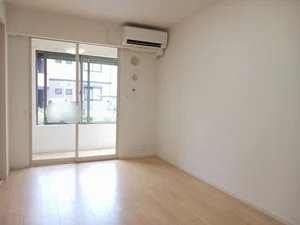 のマンスリーマンション・ウィークリーマンション「チッタ　デラ　ステラＢ 102・洋室(No.1361344)」メイン画像